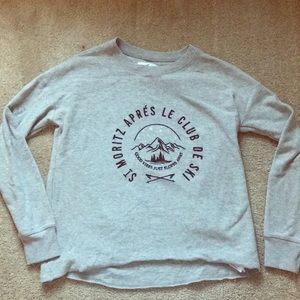American Eagle pullover